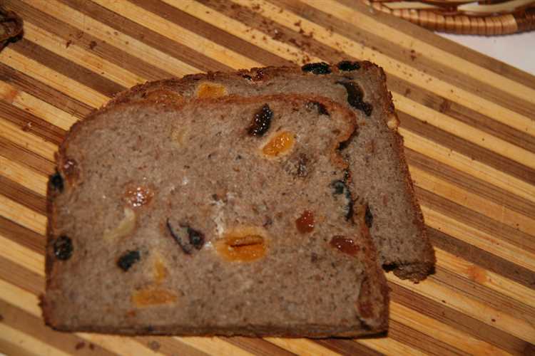 Рецепт приготовления хлеба с орехами и сухофруктами в хлебопечке
