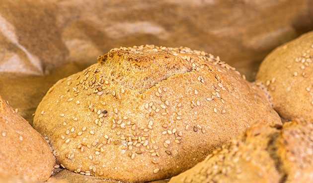 Хлеб с добавлением овсянки: полезные свойства для организма