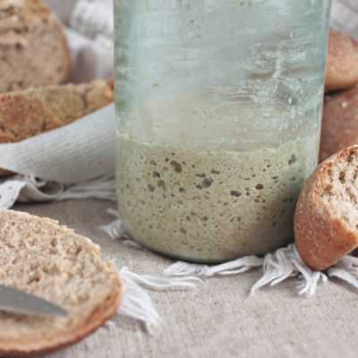 Рецепт вкусного и густого хлеба из кишмиша