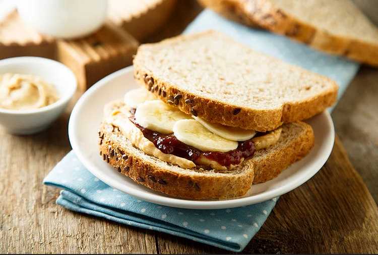 Играйте с вкусом: сэндвичи с разными сортами хлеба
