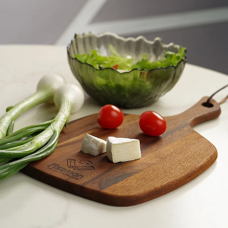 Как использовать деревянные дощечки для выпечки хлеба: советы и рекомендации