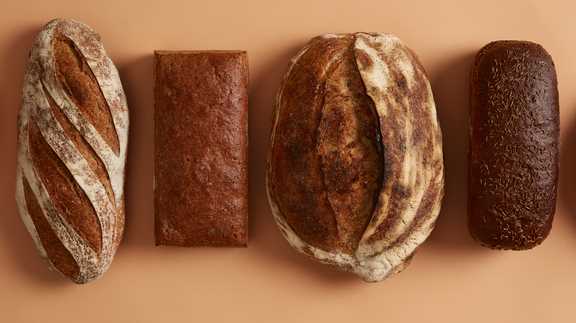 Как сахар и солод влияют на цвет хлеба?