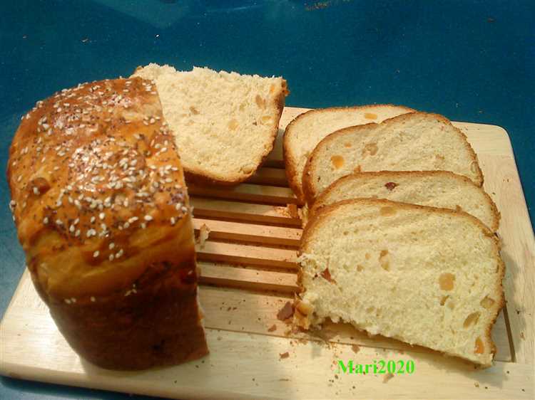 Праздничный хлеб с апельсиновой цедрой и орехами