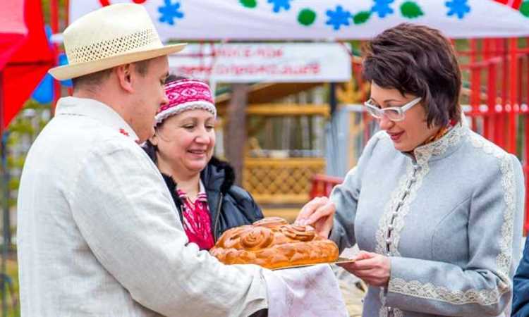 Хлеб гостеприимства: ритуалы приема гостей и праздничного стола