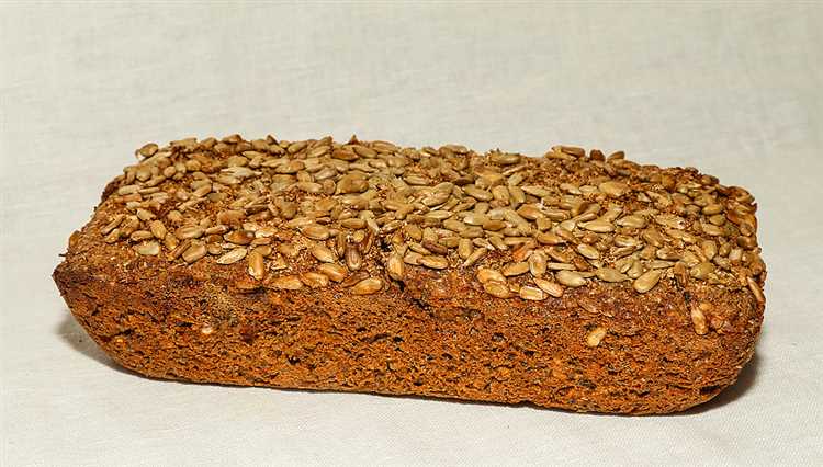 Хлеб с семенами и орехами: идеальный выбор для любителей крутотеней